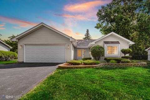 2610 Dorothy Dr, Aurora, IL 60504