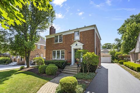 384 S York St, Elmhurst, IL 60126