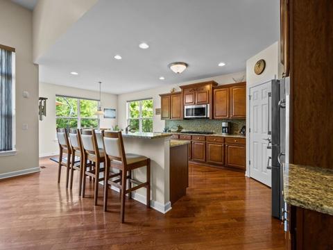 1090 Deerpath Rd, Aurora, IL 60506 photo 7
