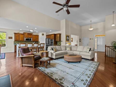 1090 Deerpath Rd, Aurora, IL 60506 photo 6