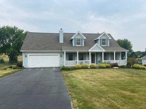 3872 E Whippoorwill Ln, Byron, IL 61010