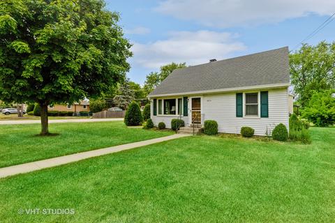 3832 Dorchester Ave, Gurnee, IL 60031