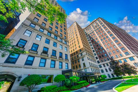 3740 N Lake Shore Dr #11B, Chicago, IL 60613