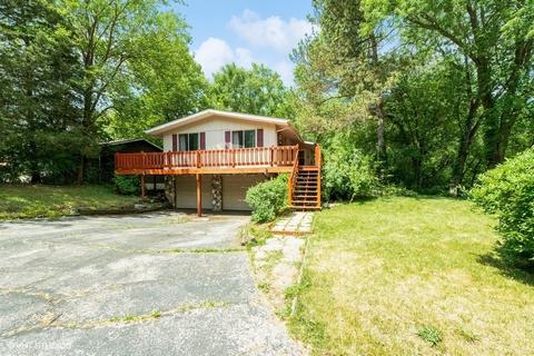4621 W Wonder Lake Dr, Wonder Lake, IL 60097