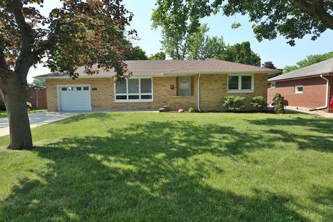 396 Highland Dr, Rantoul, IL 61866