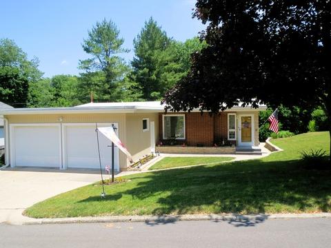 314 Steele Ave, Dixon, IL 61021