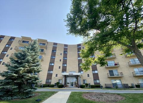 18400 Cherry Creek Dr #401, Homewood, IL 60430