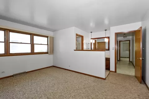 6031 Bentley Ave, Willowbrook, IL 60527 photo 22