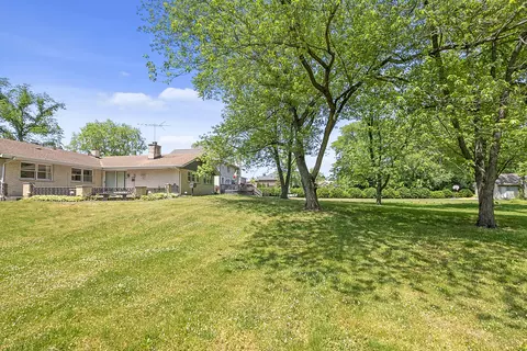 6031 Bentley Ave, Willowbrook, IL 60527 photo 33