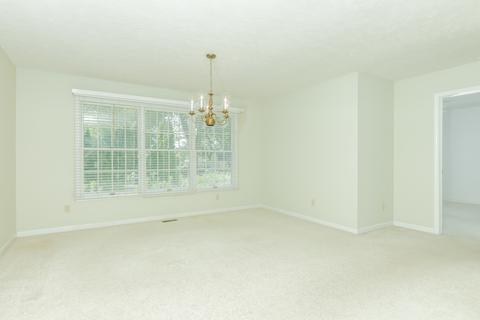 17 Linda Ln, Normal, IL 61761 photo 6