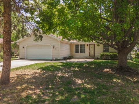 17 Linda Ln, Normal, IL 61761 photo 2