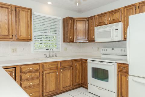 17 Linda Ln, Normal, IL 61761 photo 9