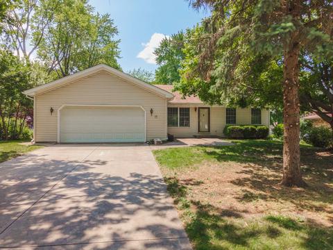 17 Linda Ln, Normal, IL 61761