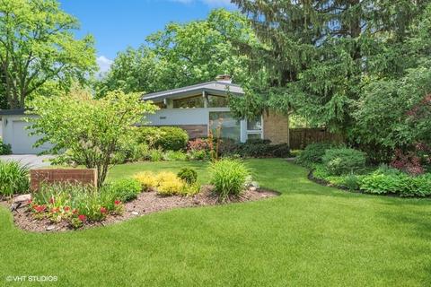 3501 Summit Ave, Highland Park, IL 60035