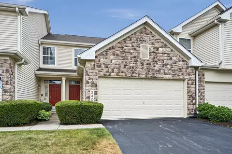 2408 Georgetown Cir, Aurora, IL 60503 photo 2