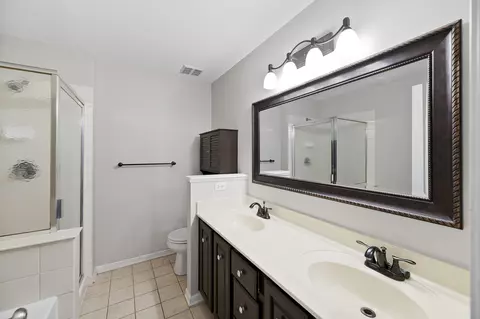 2408 Georgetown Cir, Aurora, IL 60503 photo 11