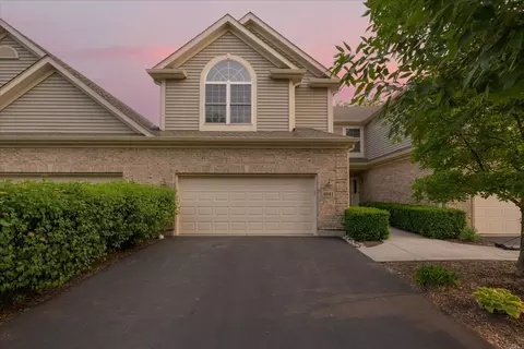 4041 Willow View Dr, Lake In The Hills, IL 60156