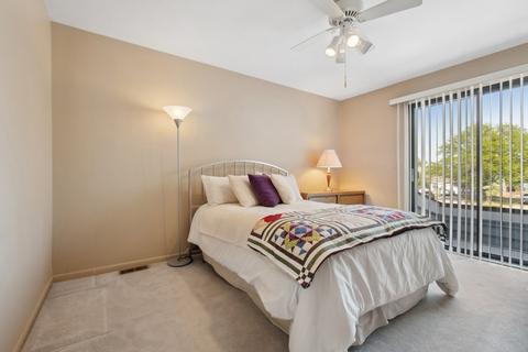 450 Vita Dr, Wheeling, IL 60090 photo 9