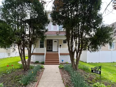 418 S 15th Ave, Maywood, IL 60153