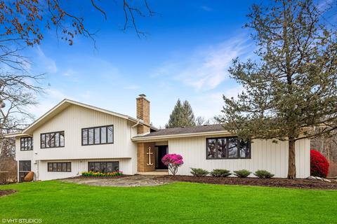 30 Ponderosa Dr, Yorkville, IL 60560
