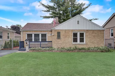 1515 N Lee Blvd, Berkeley, IL 60163
