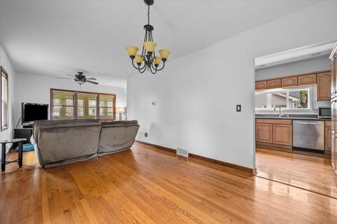 6 S353 4th St, Eola, IL 60519 photo 7