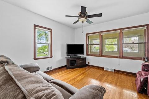 6 S353 4th St, Eola, IL 60519 photo 10