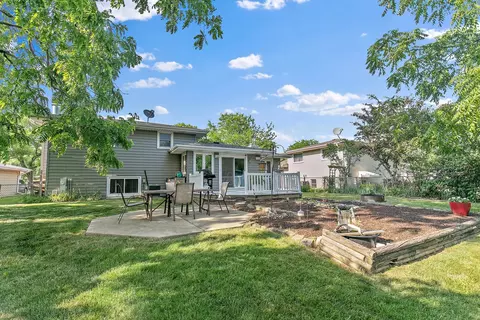 665 Catalpa Ln, Bartlett, IL 60103 photo 24