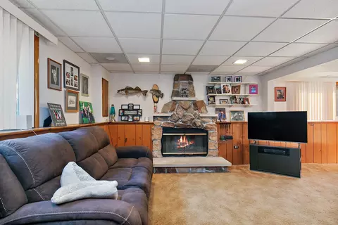 665 Catalpa Ln, Bartlett, IL 60103 photo 13