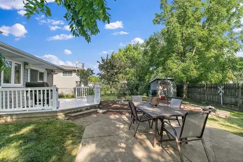 665 Catalpa Ln, Bartlett, IL 60103 photo 25