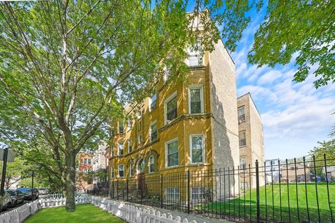 2712 W Crystal St, Chicago, IL 60622