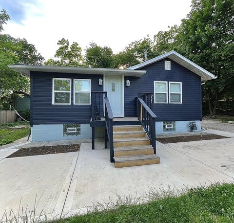 227 N Briggs St, Joliet, IL 60432