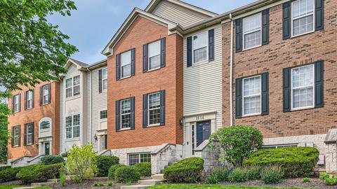 1606 Edinburgh Dr #99-3, Bartlett, IL 60103 photo 2