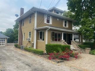 321 E 13th St, Lockport, IL 60441 photo 2