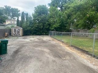 321 E 13th St, Lockport, IL 60441 photo 4