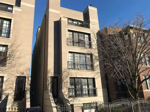 3715 N Wilton Ave #2, Chicago, IL 60613