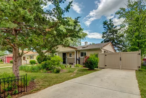 315 Maureen Dr, Wheeling, IL 60090