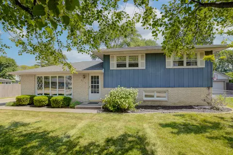 2316 Green St, Crest Hill, IL 60403