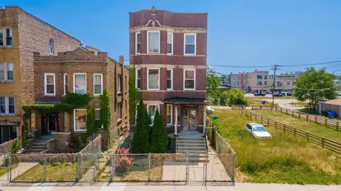 3539 W Grenshaw St, Chicago, IL 60624