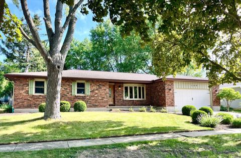 109 Pooler Ave, Dekalb, IL 60115