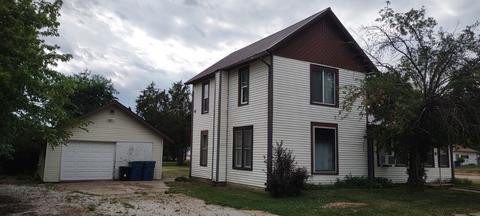 108 N Main St, Tampico, IL 61283