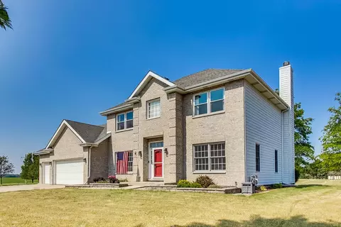 114 Wesley Dr, Peotone, IL 60468