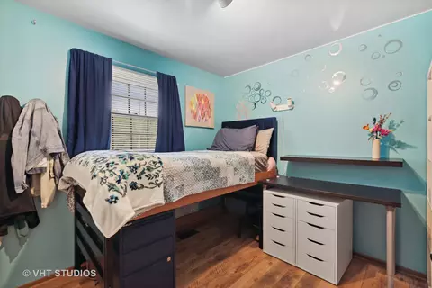 3215 W Beach Dr, Mchenry, IL 60050 photo 10