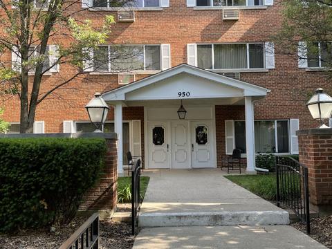 950 Washington Blvd #106, Oak Park, IL 60302