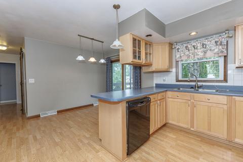 106 W 8th St, Gridley, IL 61744 photo 9