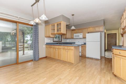 106 W 8th St, Gridley, IL 61744 photo 6
