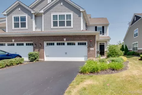 16120 W Coneflower Dr, Lockport, IL 60441