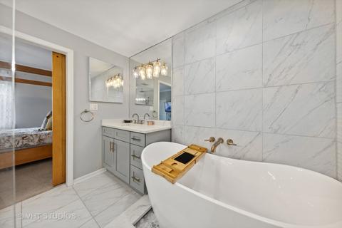 718 E Pershing Rd, Chicago, IL 60653 photo 15