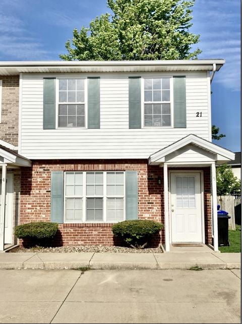 21 Fetzer Ct #5, Bloomington, IL 61704