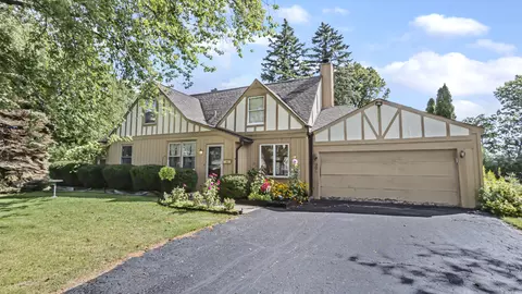 303 Linden Rd, Northbrook, IL 60062